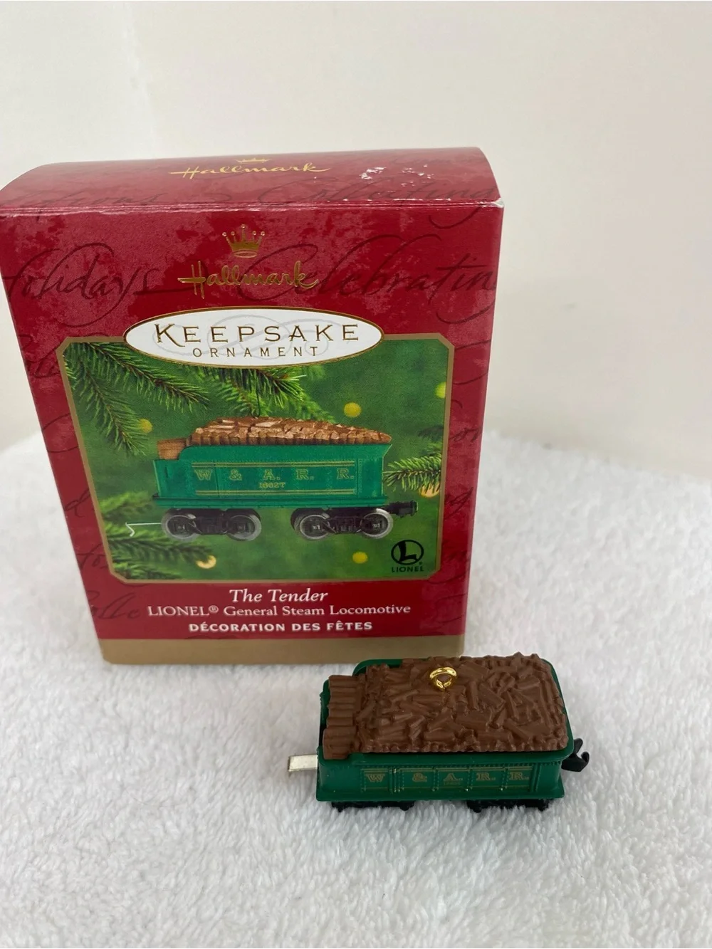 2000 Hallmark Keepsake Ornament The Tender Lionel General Steam Locomotive